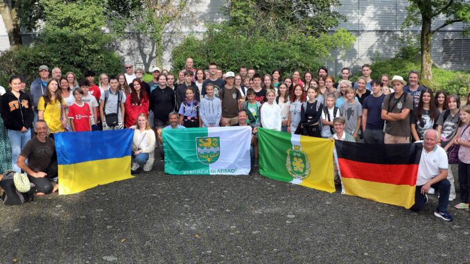 Gruppenfoto-Schueleraustausch-low